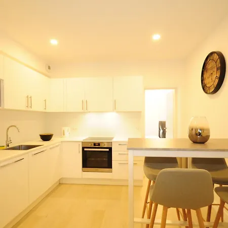 Les Volets Bleus * Nice