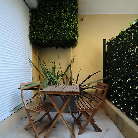 Les Volets Bleus 아파트 니스